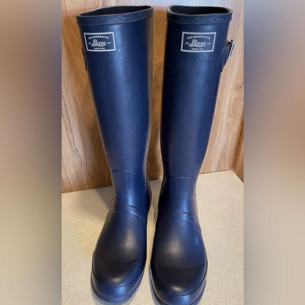 G.H. Bass & Co. Navy Winter Rain Boots